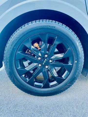 Used 2023 Kia Carnival SX Prestige FWD image 9