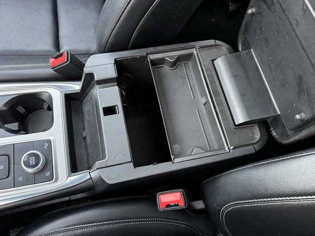 Certified 2020 Ford Explorer XLT w/ Equipment Group 202A image 21