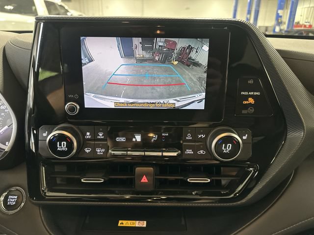 Used 2023 Toyota Highlander XSE FWD image 29