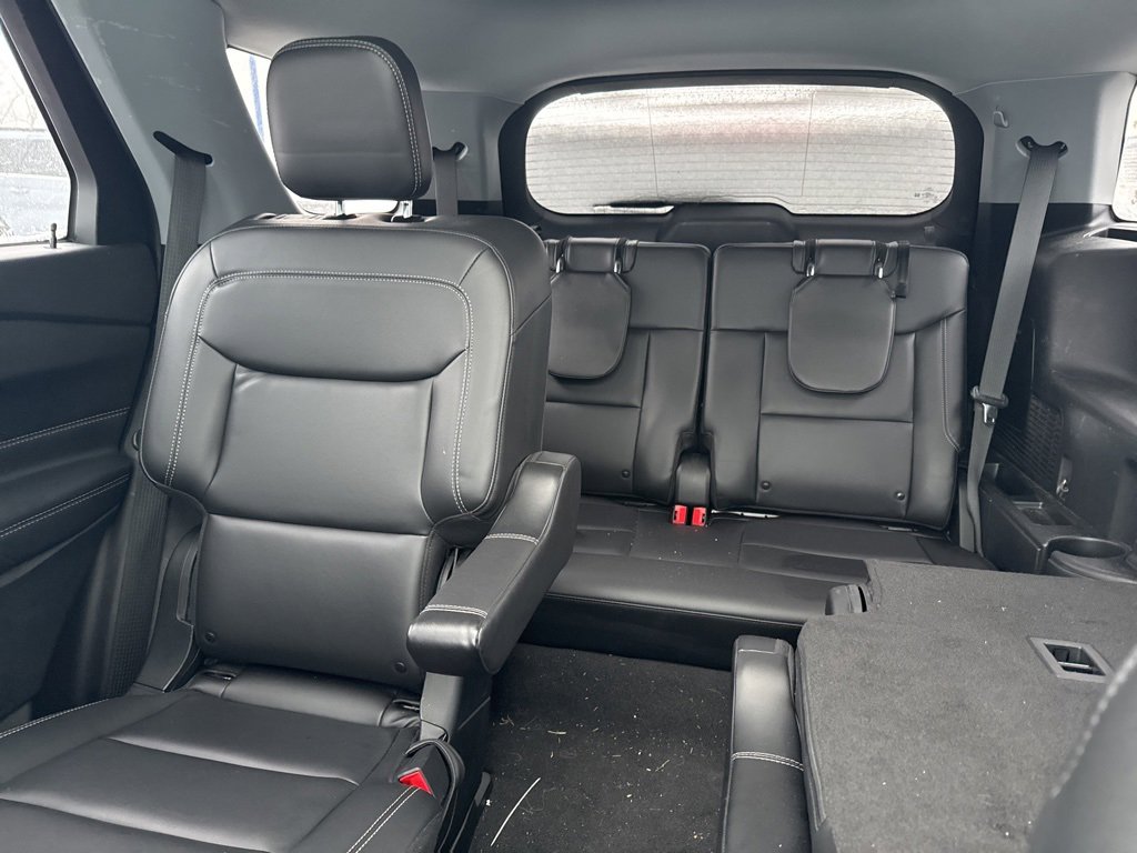 Certified 2023 Ford Explorer XLT w/ Equipment Group 202A image 10