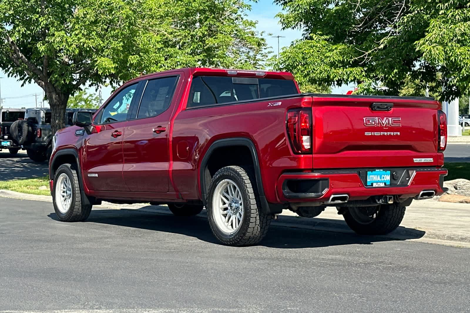 Used 2023 GMC Sierra 1500 Elevation w/ Elevation Premium Package AWD/4WD image 6