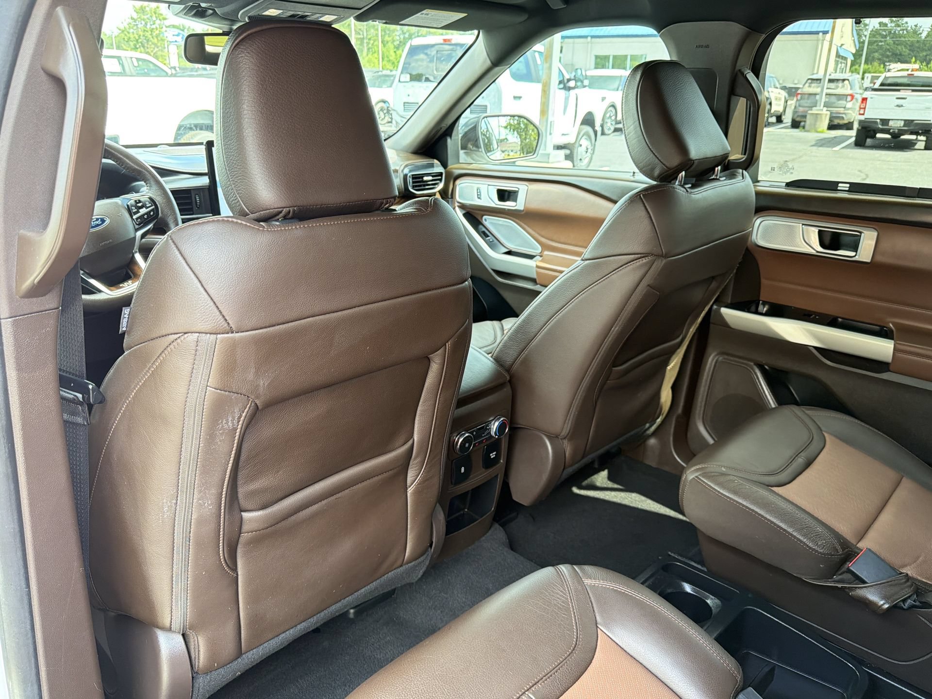 Certified 2021 Ford Explorer King Ranch w/ Premium Technology Package AWD/4WD image 13