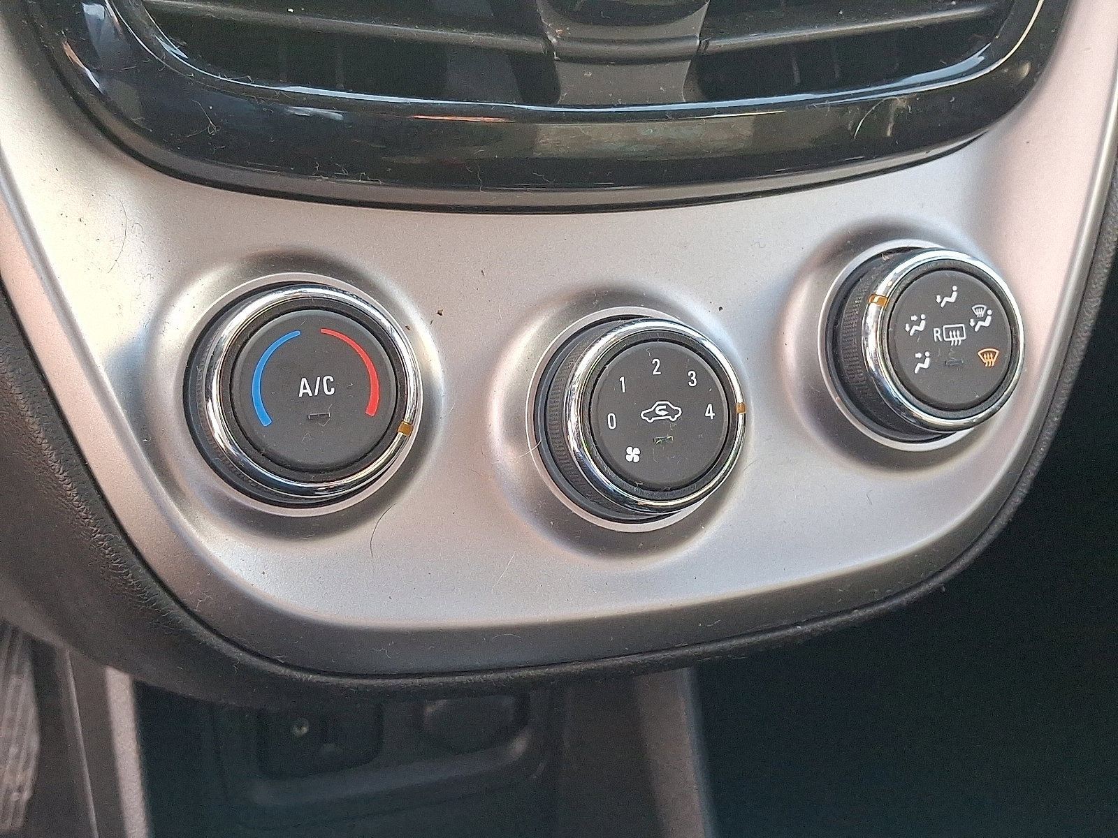 Used 2018 Chevrolet Spark LS image 15