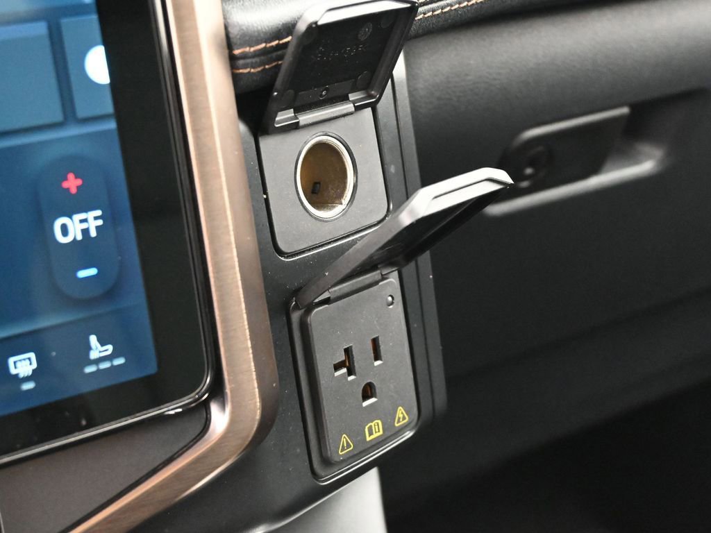 Certified 2022 Ford F150 Lightning Lariat image 18