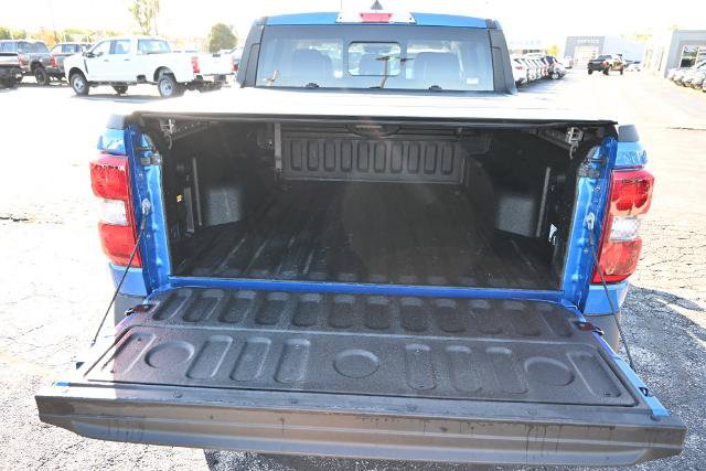 Certified 2025 Ford Maverick Lariat w/ 4K Tow Package AWD/4WD image 12
