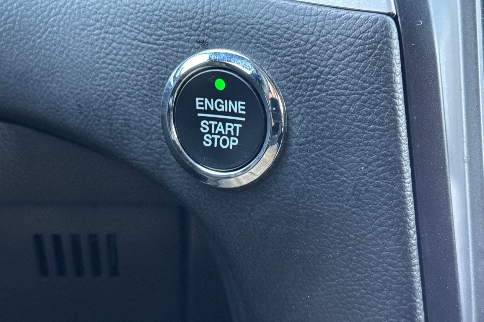 Certified 2024 Ford Edge SEL w/ Convenience Package image 23