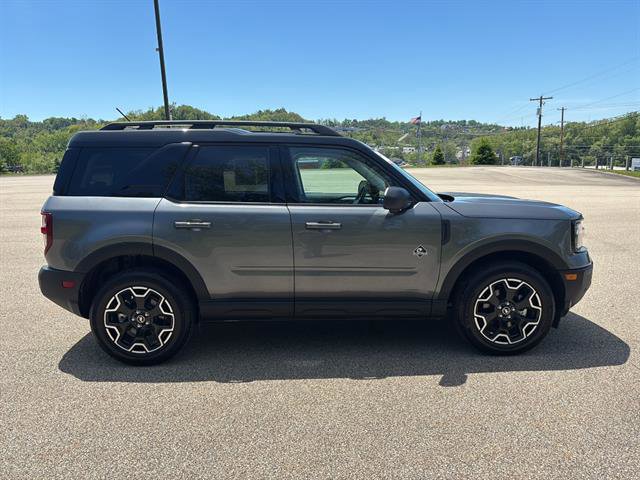 Certified 2025 Ford Bronco Sport Outer Banks w/ Outer Banks Tech Package+ AWD/4WD image 5