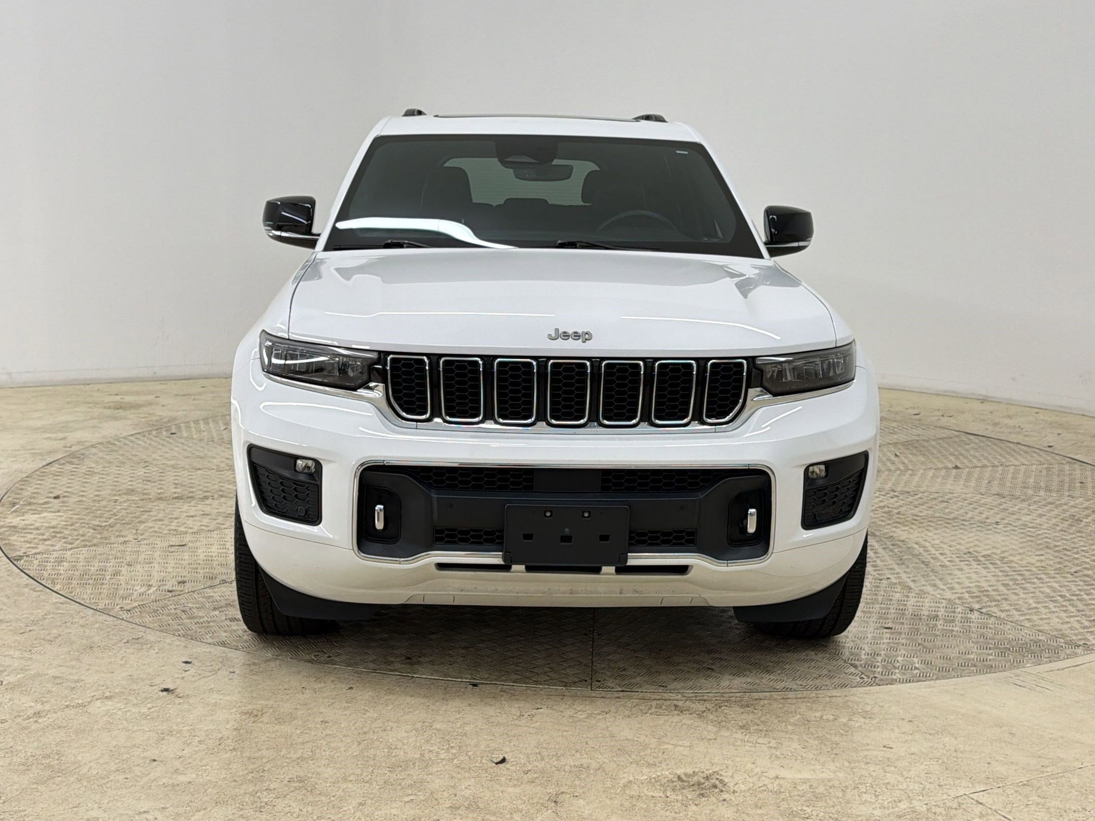 Used 2022 Jeep Grand Cherokee Overland image 6