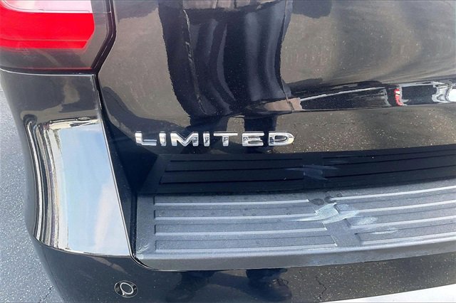 Certified 2023 Ford Expedition Limited image 8