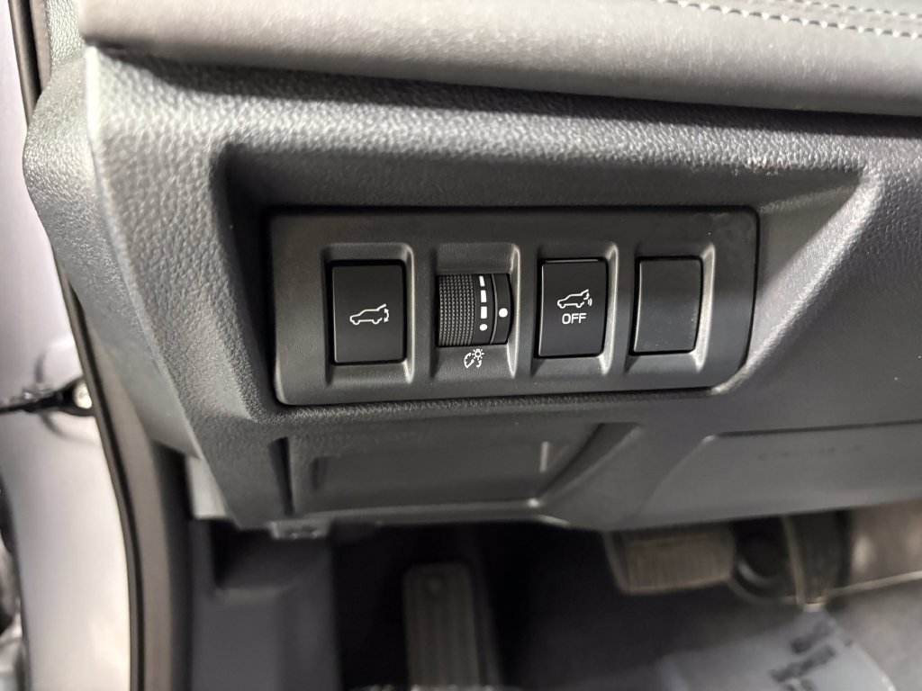 Used 2025 Subaru Outback Wilderness AWD/4WD image 13