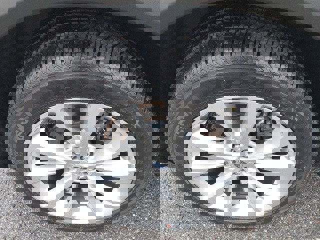 Certified 2021 Ford Explorer Platinum w/ Equipment Group 601A image 14