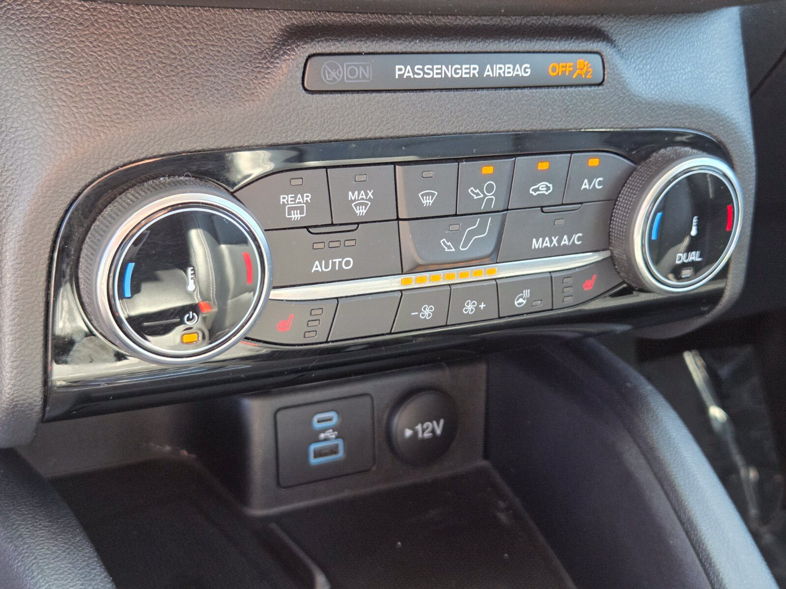 Certified 2022 Ford Escape SEL w/ Technology Package FWD image 22