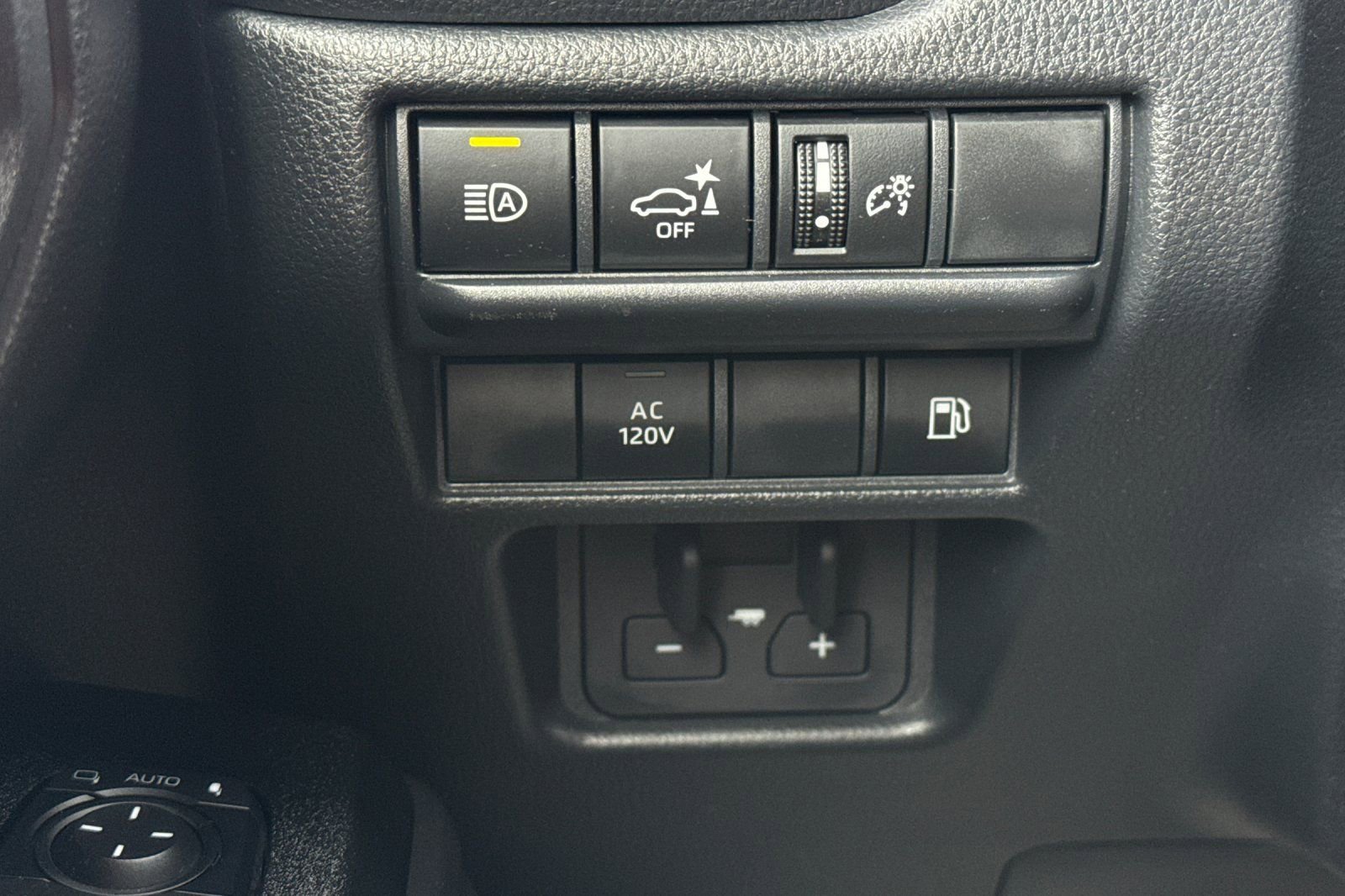 Used 2025 Toyota Land Cruiser 1958 image 31