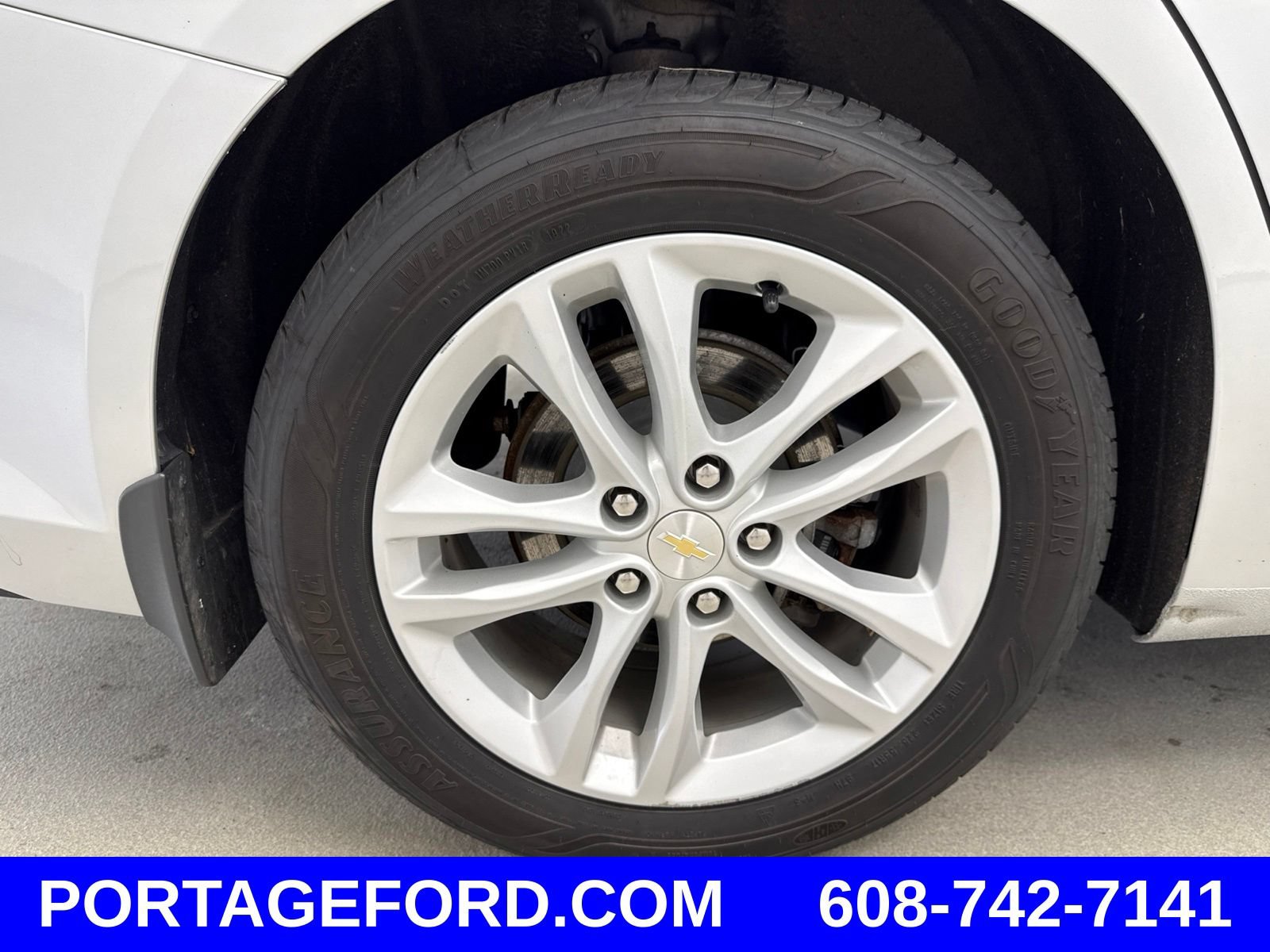 Used 2018 Chevrolet Malibu LT FWD image 35