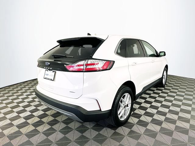 Certified 2023 Ford Edge SEL w/ Convenience Package image 5