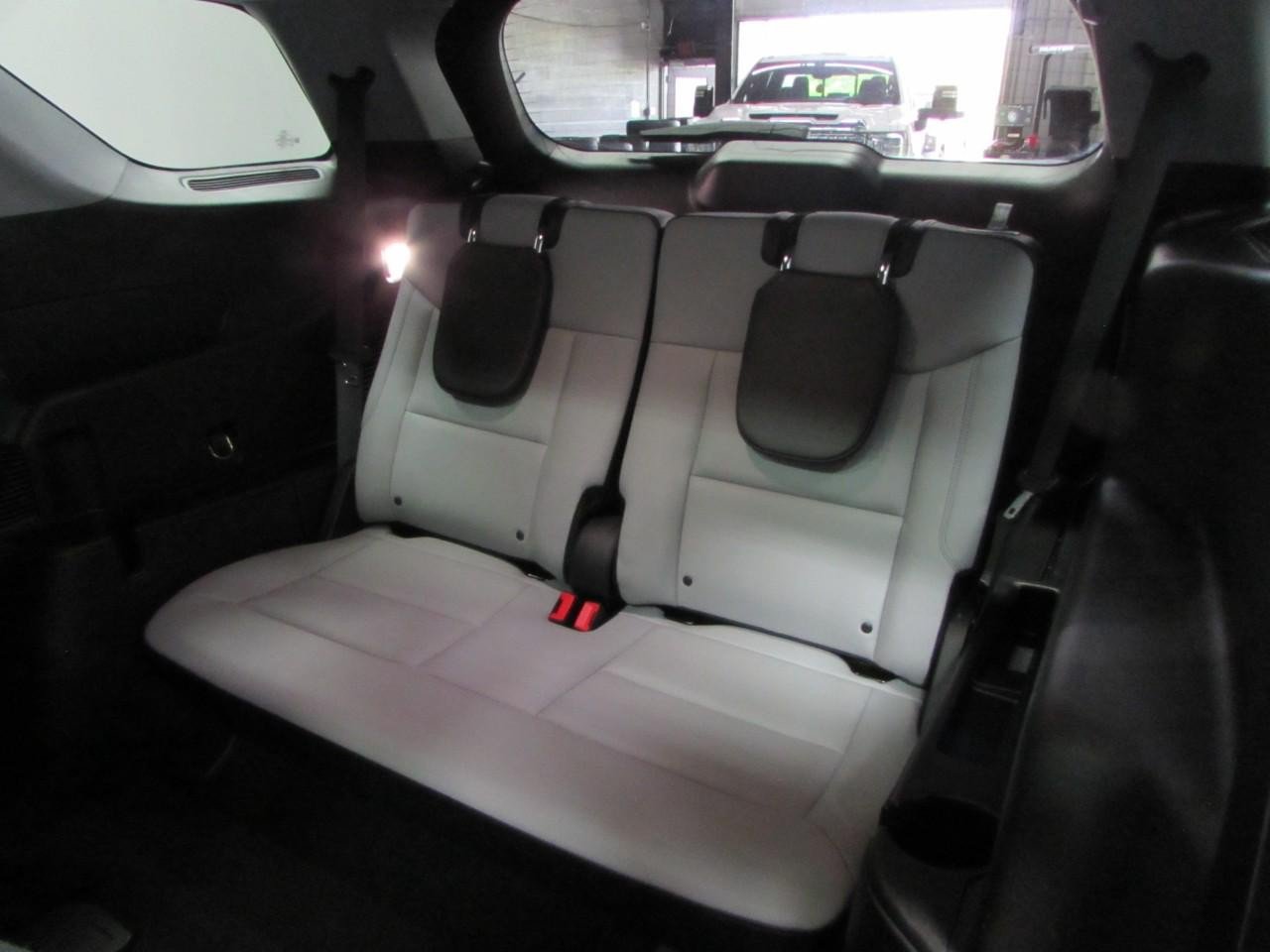 Certified 2021 Ford Explorer XLT w/ Equipment Group 202A AWD/4WD image 16