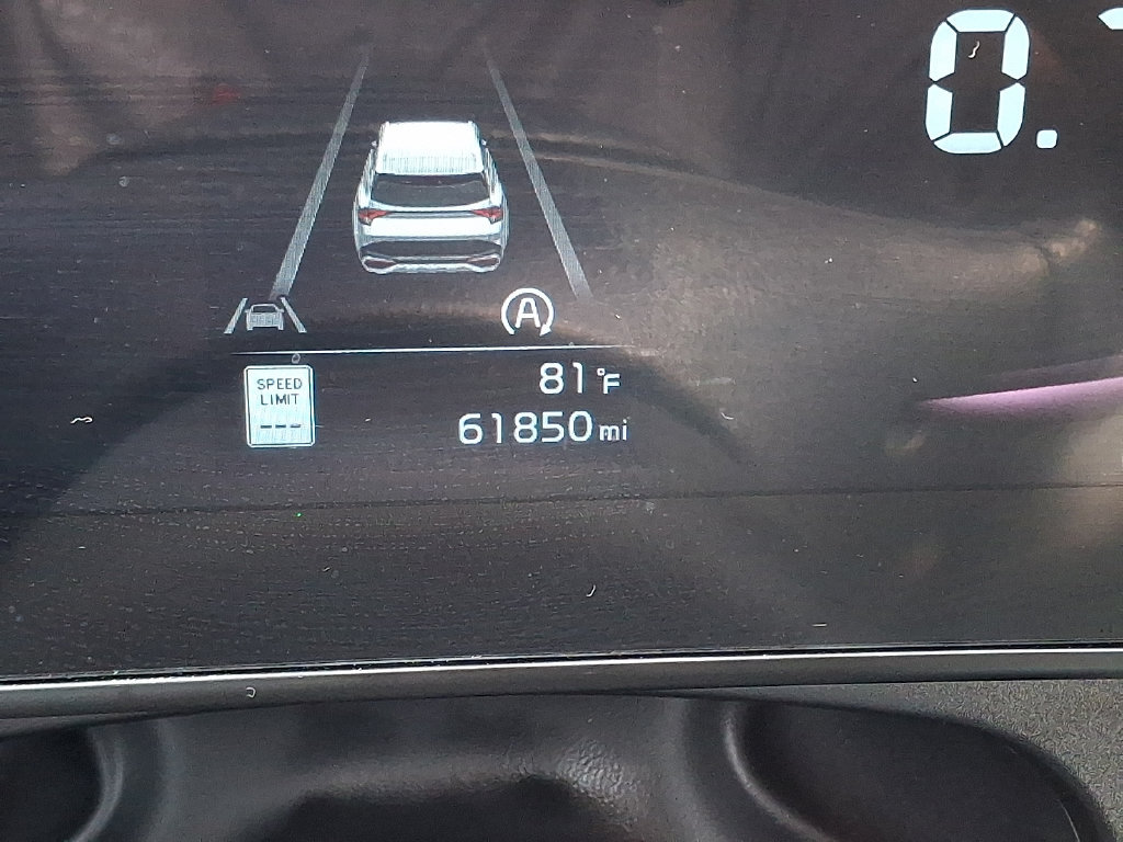 Used 2023 Kia Sportage EX FWD image 19