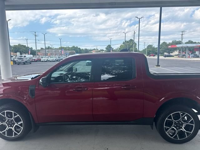 Certified 2025 Ford Maverick Lariat AWD/4WD image 7