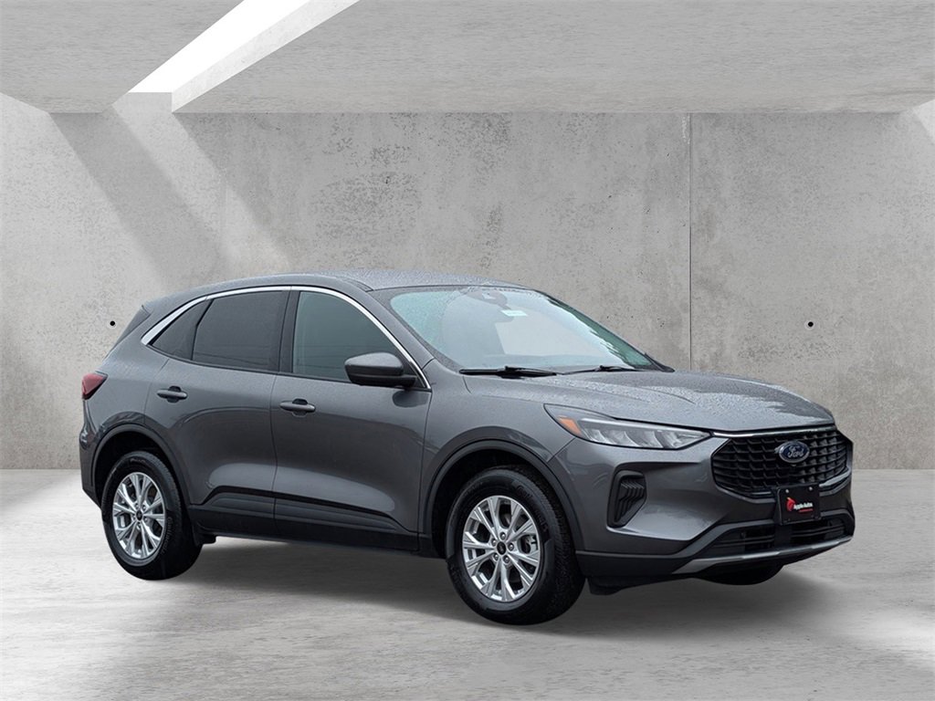 Certified 2023 Ford Escape Active w/ Tech Pack #2 image 1