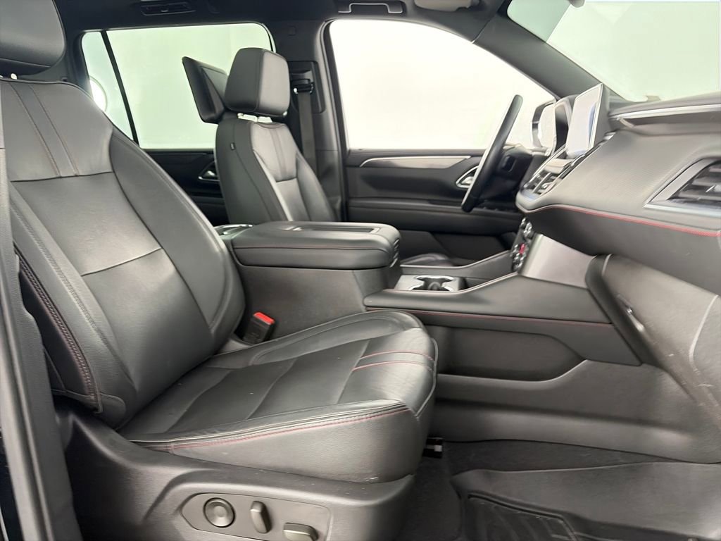 Used 2021 Chevrolet Suburban RST w/ Rear Media and Nav Package image 33