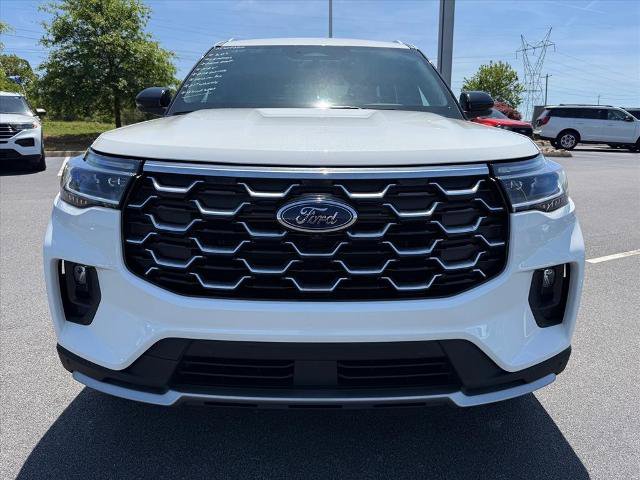 Certified 2025 Ford Explorer Platinum w/ Ultimate Package AWD/4WD image 3