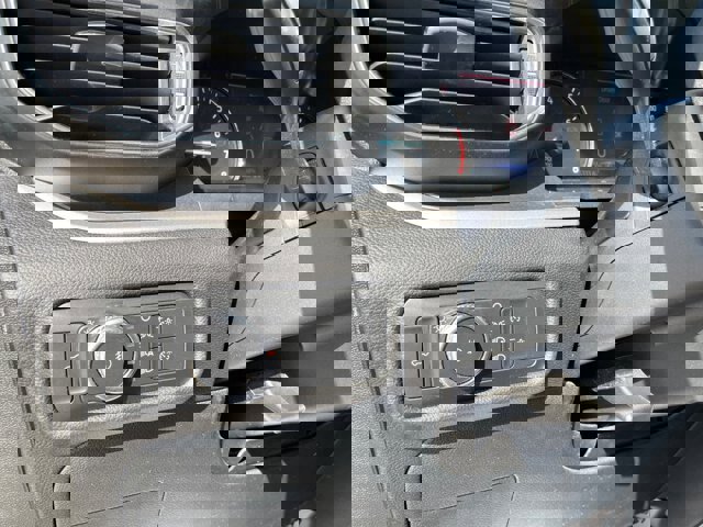 Certified 2022 Ford Explorer XLT w/ Equipment Group 202A image 21