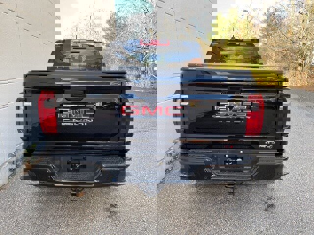 Used 2025 GMC Canyon AT4 w/ AT4 Premium Package image 4