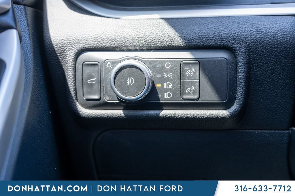 Certified 2022 Ford Explorer XLT w/ Equipment Group 202A AWD/4WD image 15