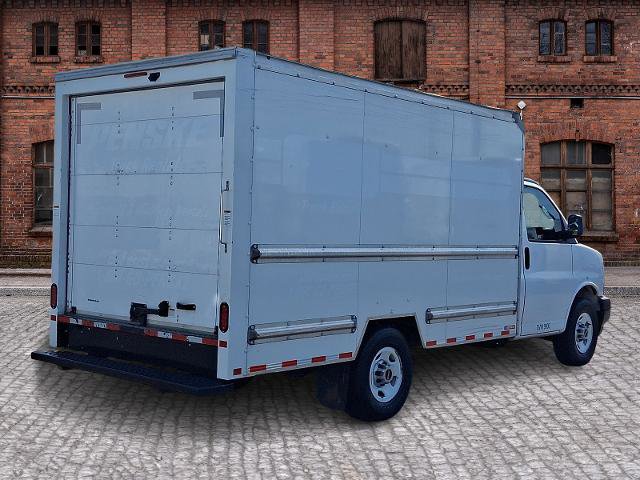 Used 2021 GMC Savana 3500 w/ Power Convenience Package RWD image 4