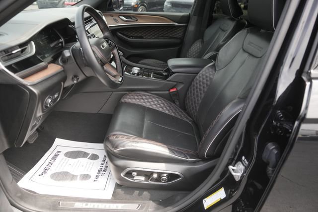 Used 2023 Jeep Grand Cherokee Summit w/ Adv Protech Group IV RWD image 9