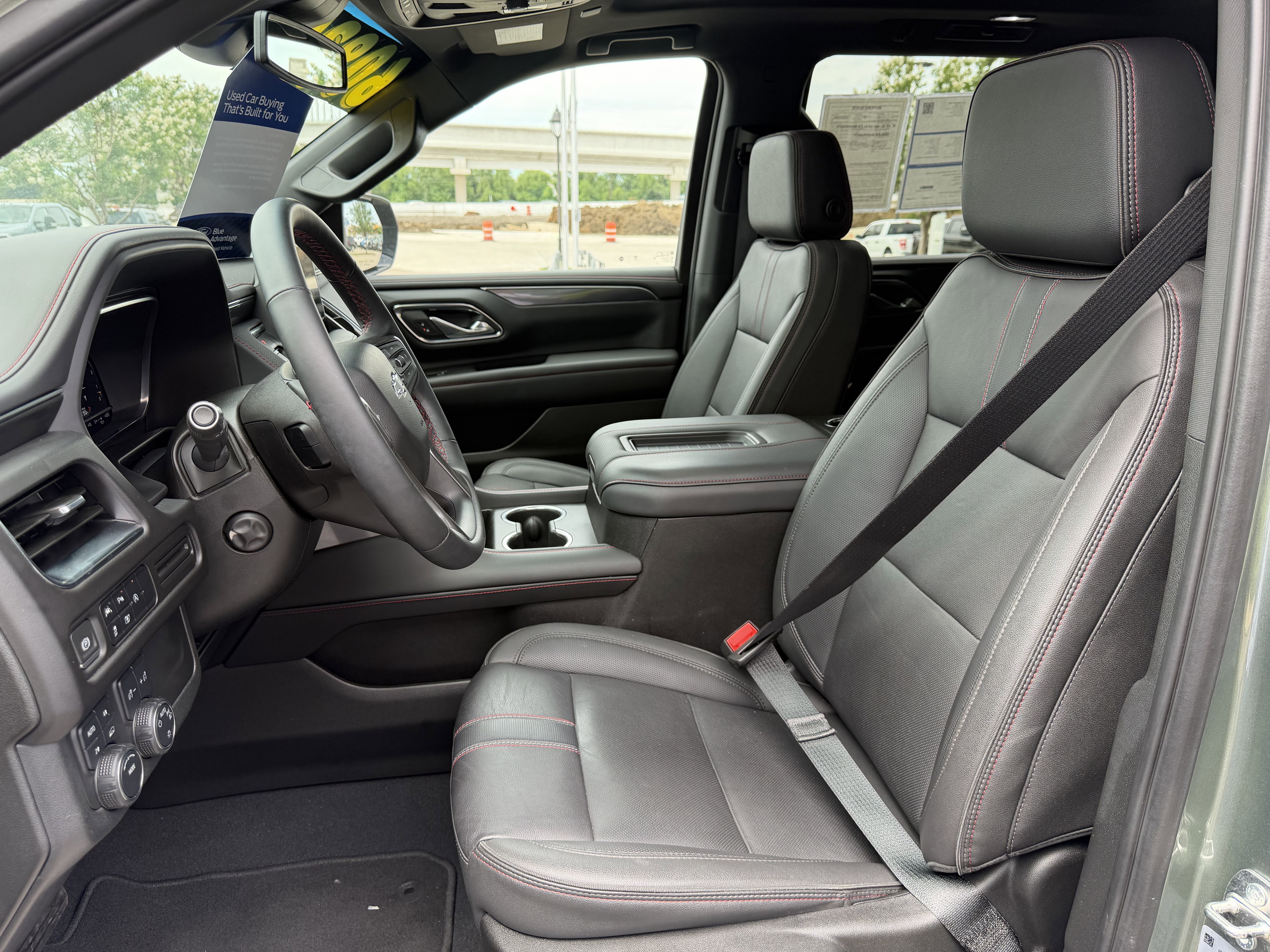 Used 2024 Chevrolet Tahoe RST w/ Luxury Package AWD/4WD image 30