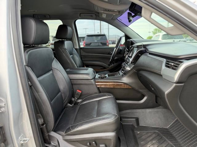 Used 2020 Chevrolet Suburban LT AWD/4WD image 17