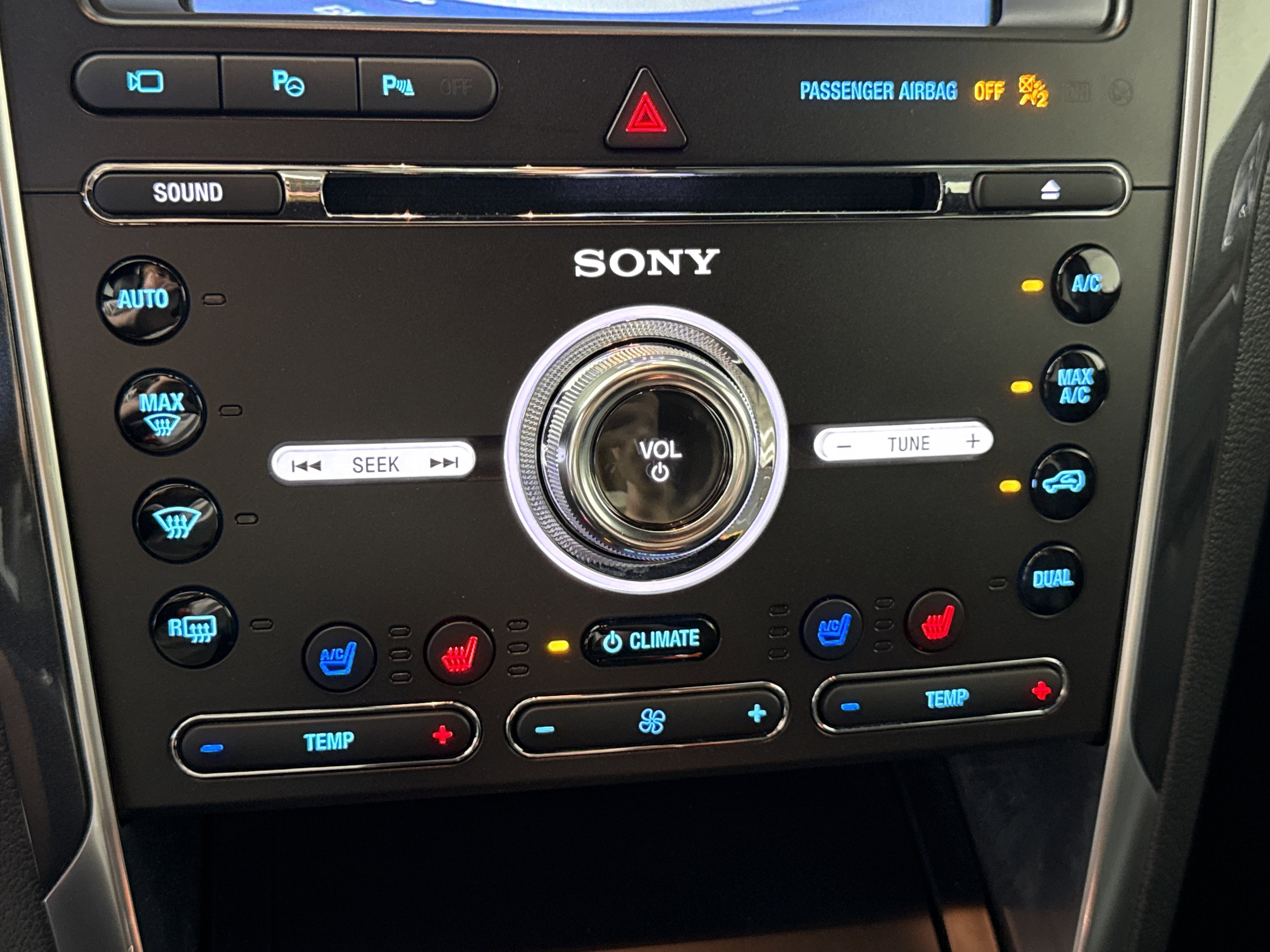 Certified 2017 Ford Explorer Limited w/ Equipment Group 301A image 22