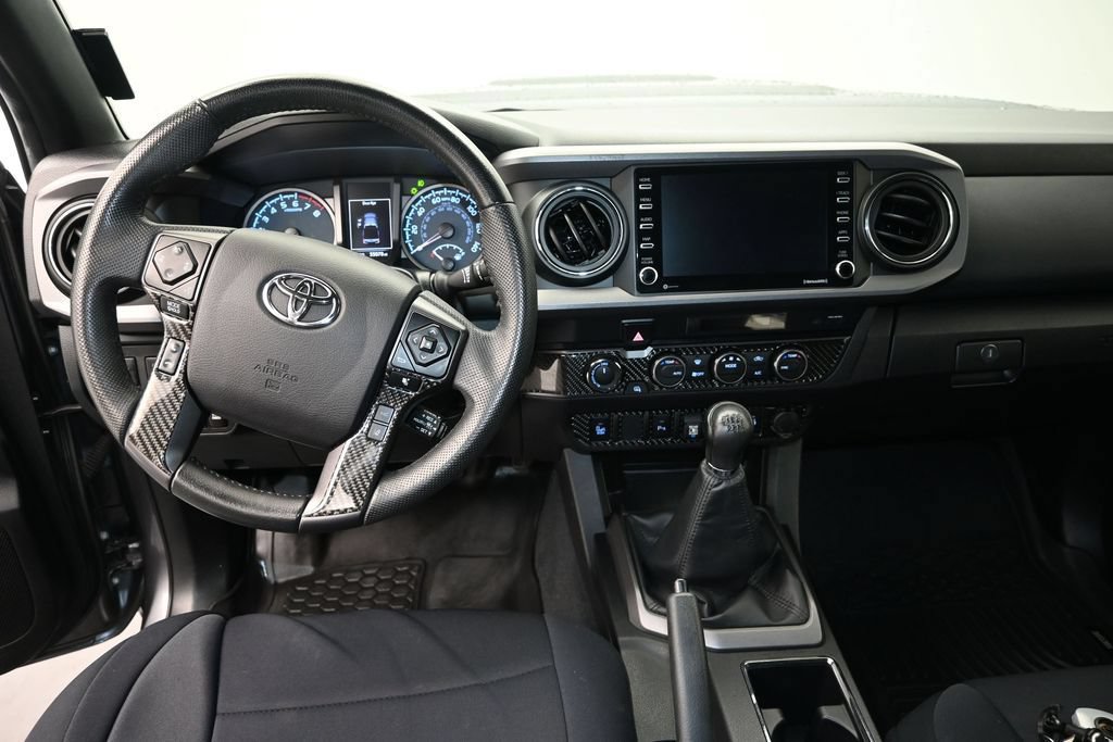 Used 2022 Toyota Tacoma TRD Sport w/ Technology Package AWD/4WD image 15