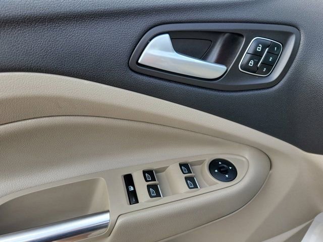 Certified 2017 Ford Escape Titanium image 23