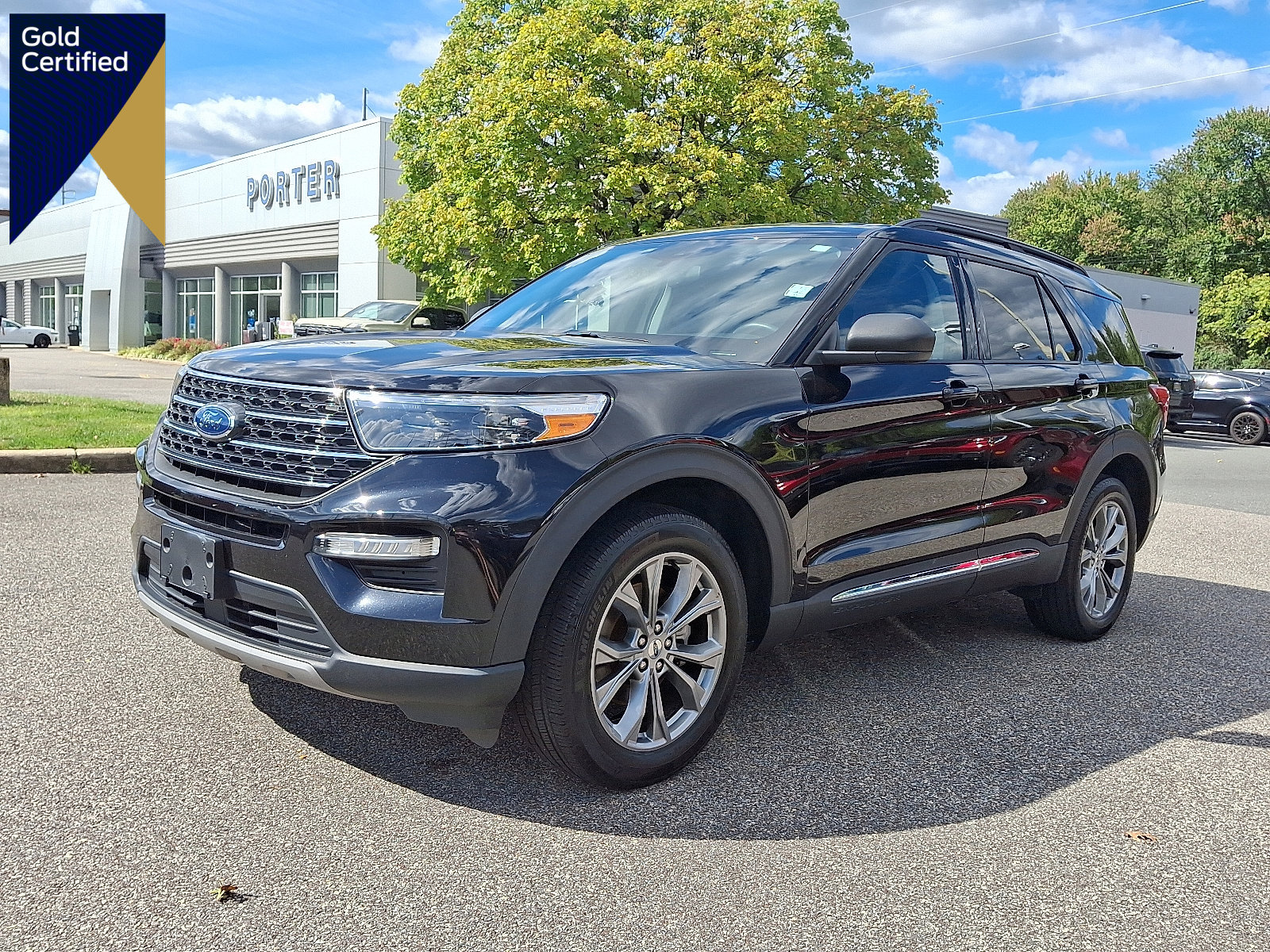 Certified 2022 Ford Explorer XLT w/ Equipment Group 202A