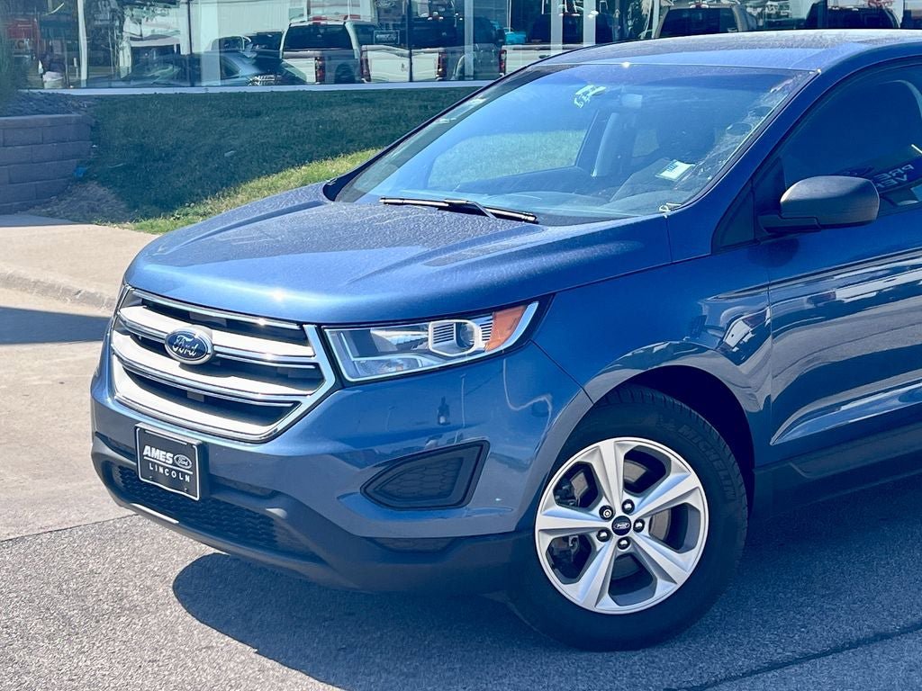 Certified 2018 Ford Edge SE AWD/4WD image 2