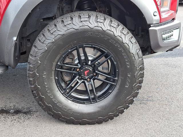Certified 2019 Ford F150 Raptor w/ Equipment Group 802A Luxury AWD/4WD image 8