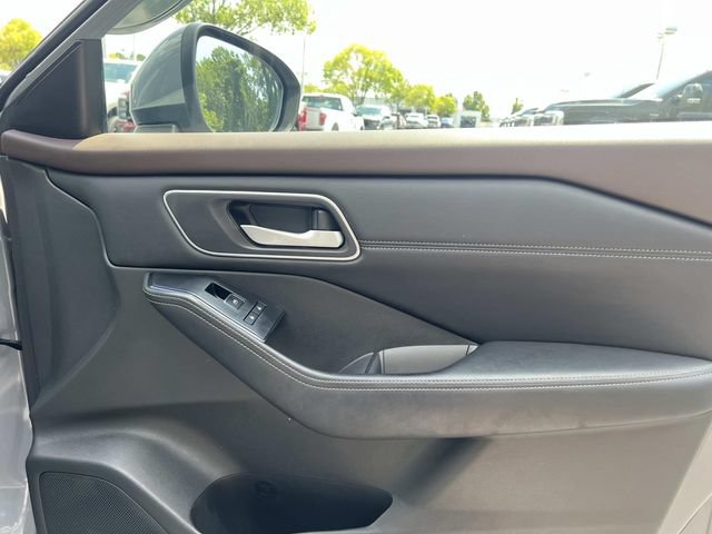 Used 2021 Nissan Rogue SL w/ Premium Package FWD image 40