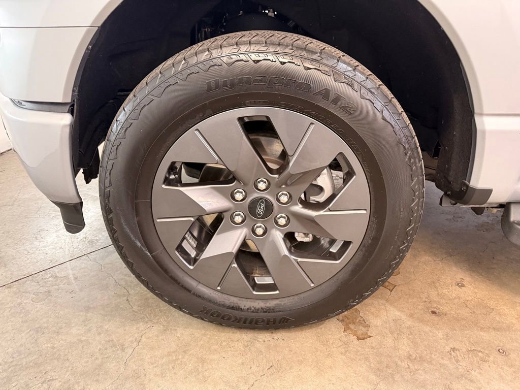 Certified 2024 Ford F150 Lightning Flash AWD/4WD image 14