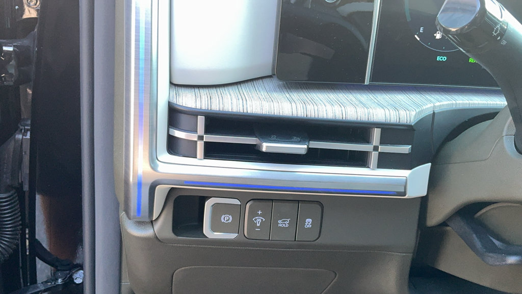 Used 2025 Hyundai Santa Fe Calligraphy FWD image 25