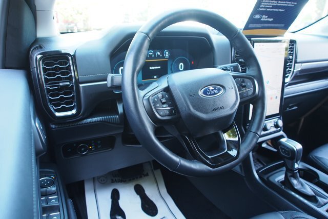 Certified 2025 Ford Ranger Lariat w/ Chrome Accent Package RWD image 15