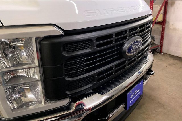 Certified 2023 Ford F250 XL w/ Snow Plow/Camper Package AWD/4WD image 22