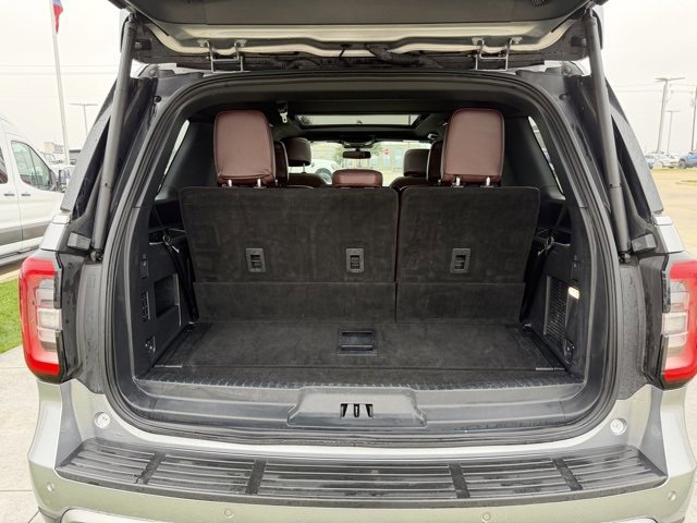 Certified 2024 Ford Expedition Limited image 9