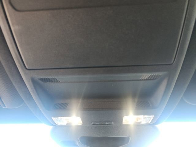 Certified 2023 Ford Escape ST-Line Elite w/ Premium Technology Package AWD/4WD image 31