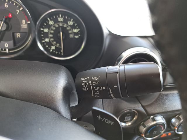 Used 2021 MAZDA MX-5 Miata RF Grand Touring RWD image 17