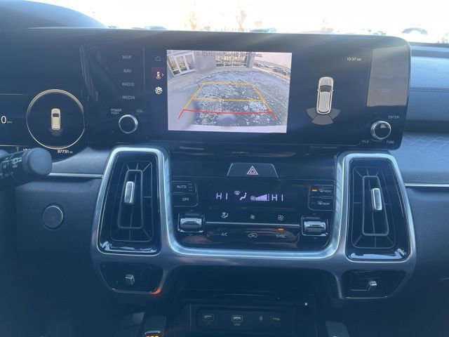 Used 2023 Kia Sorento SX image 26