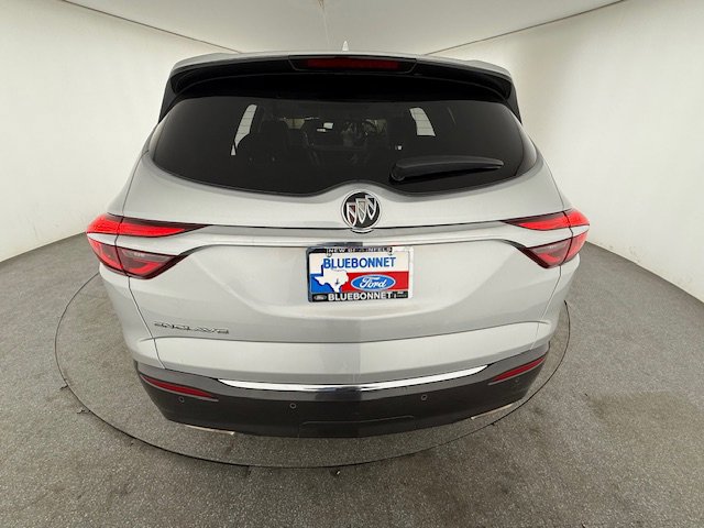 Used 2020 Buick Enclave Essence w/ Sound and Sites Package image 2