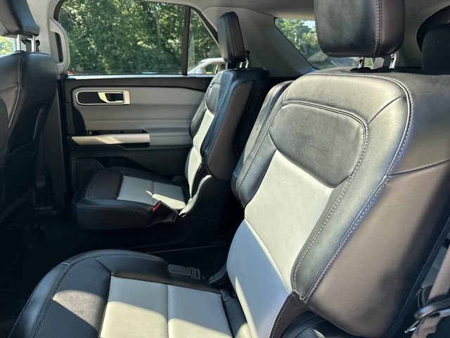 Certified 2023 Ford Explorer XLT w/ Equipment Group 202A AWD/4WD image 19