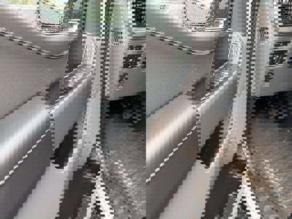 Certified 2022 Ford F150 XLT w/ Equipment Group 302A High image 38